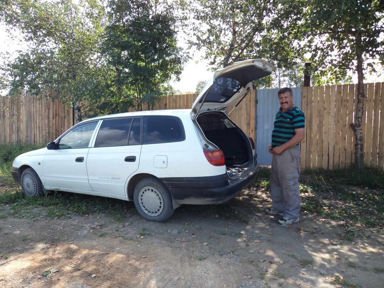 ����   �����    ����  ���   ������  �������