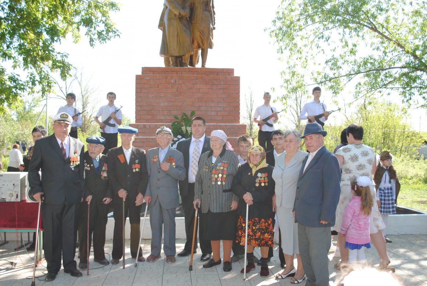 ��������