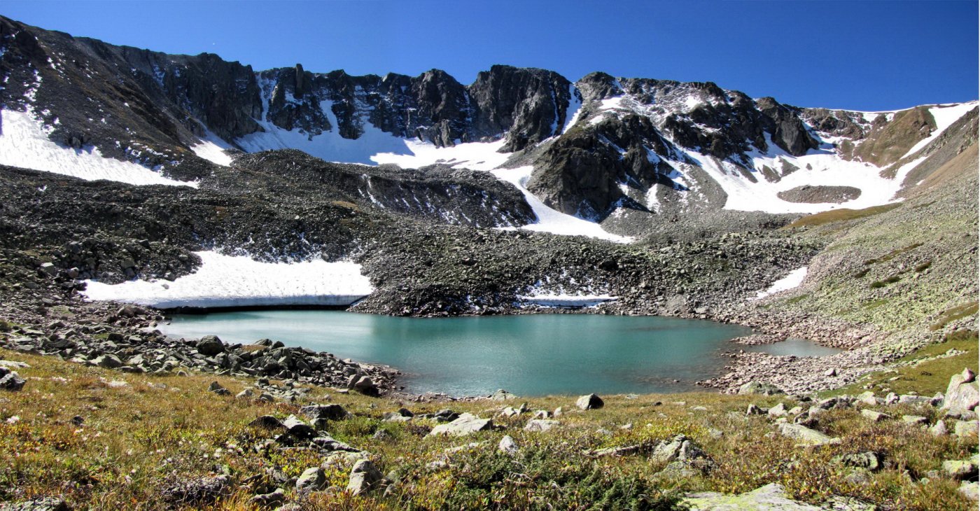 ����� � ����� �� ������ ����������� ������ � ������ 2407�.