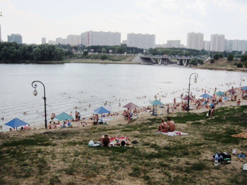 Пляж на Борисовских прудах